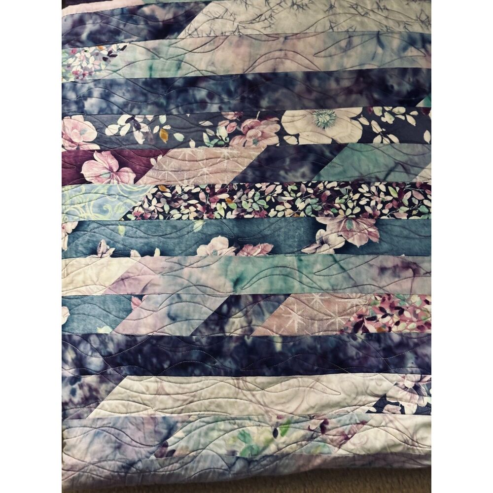 Handmade Floral Patchwork Quilt Full Queen 84x94 Purple Reversible Plush Back